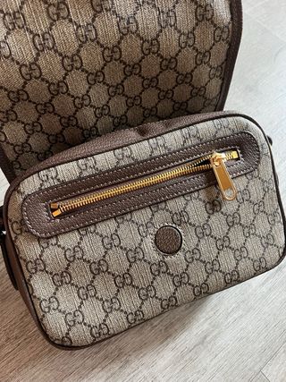 Bolso Gucci bandolera GG