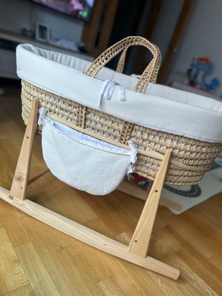 Cuna Moisés mimbre + soporte