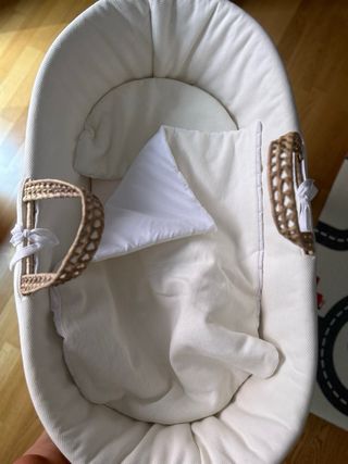 Cuna Moisés mimbre + soporte