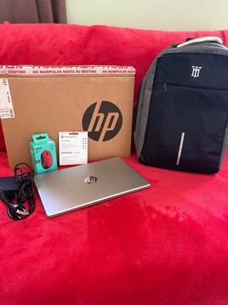 Portátil HP Intel Core i7 Ultra + ratón