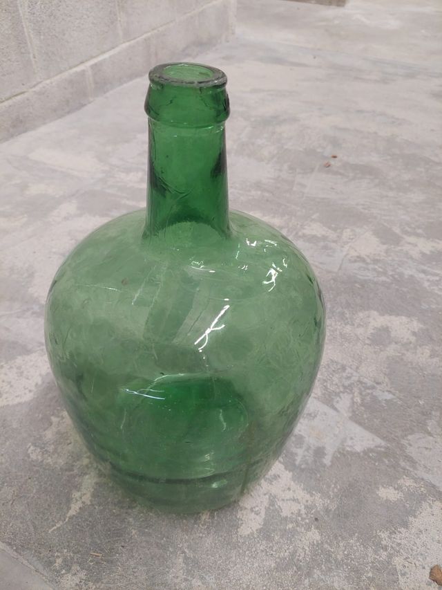 Damajuana vidrio verde antigua