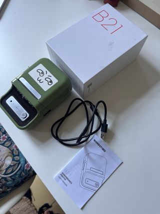 NIIMBOT B21 Labeling Machine
