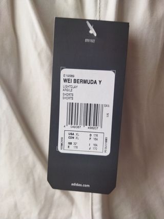 Bermuda Adidas Beige