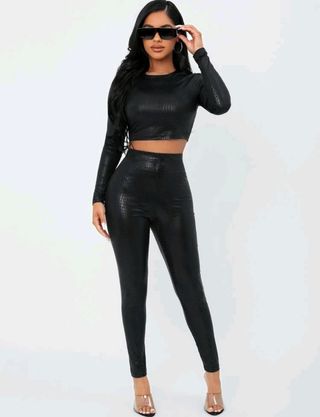 Conjunto serpiente negro - Top y leggings + anillo