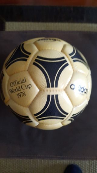 Balón Adidas Tango Mundial 1978. Esta perfecto