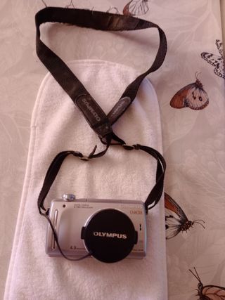 Olympus C-765 Ultra Zoom