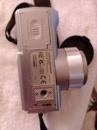 Olympus C-765 Ultra Zoom