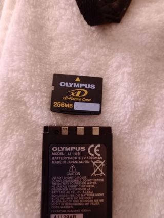 Olympus C-765 Ultra Zoom