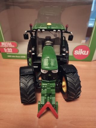John Deere 6210R, Siku 1:32