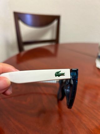 Gafas de sol Lacoste