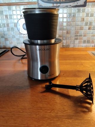 Espumador de leche Cecotec 650W