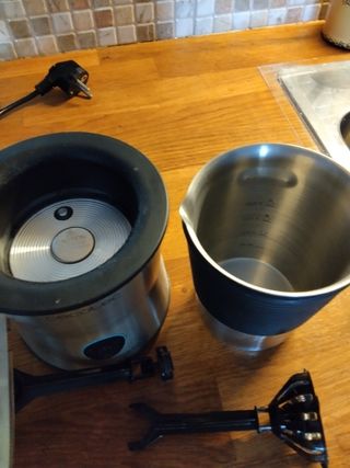 Espumador de leche Cecotec 650W