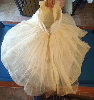 Cancan blanco para fallera