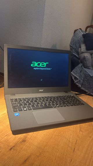 Portátil Acer gris