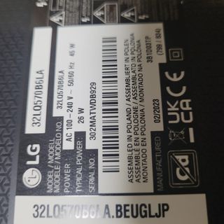 TV LG 32LQ570B6LA  Smart TV webOS 2024 4K como nue