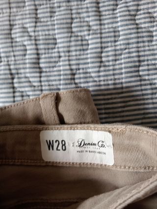 Bermudas beige talla M