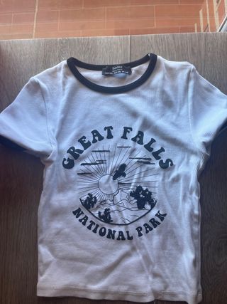 Camiseta Bershka XS - Blanca y Negra