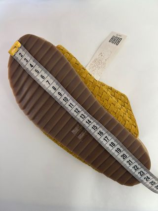 Sandalias Biba amarillas