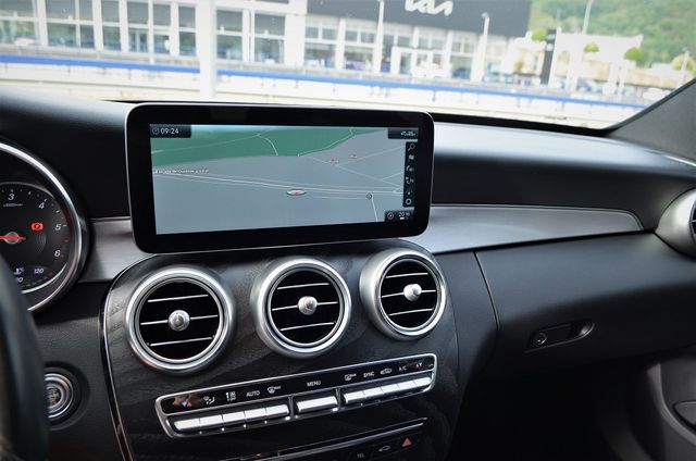 Mercedes Benz Clase C220d 194cv AMG Edition Autom.