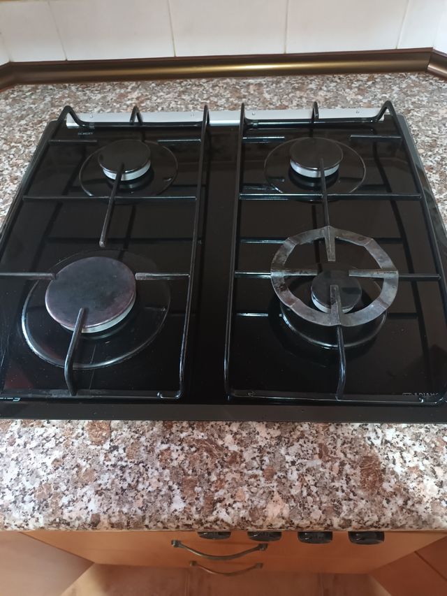 Vitrocerámica gas Balay 4 fuegos