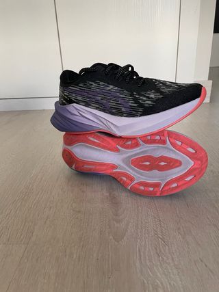 Zapatillas Asics Novablast 3 Nuevas!