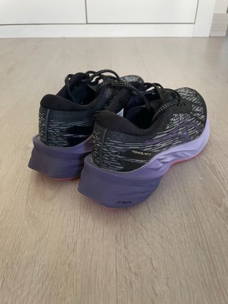Zapatillas Asics Novablast 3 Nuevas!