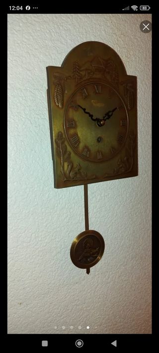 Reloj péndulo antiguo