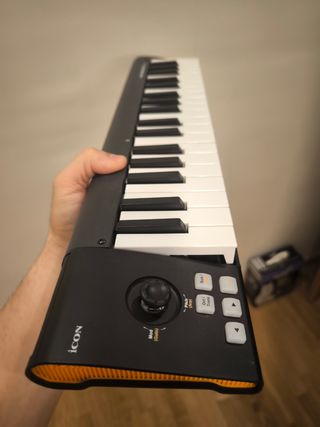 Nuovo di zecca... Icon Keyboard 4 Mini - Tastiera MIDI