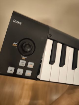 Nuovo di zecca... Icon Keyboard 4 Mini - Tastiera MIDI
