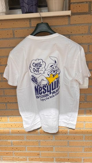 Sudadera, camiseta y gorra de Nesquik y Kaotiko. 
