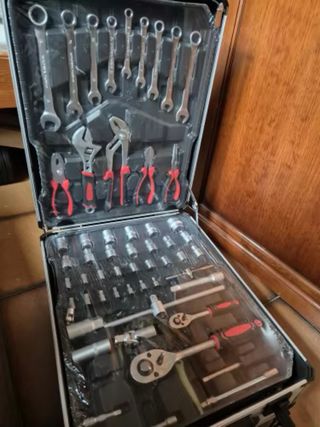 Maletín herramientas 1299 piezas