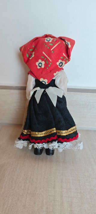 Bambola Vintage da collezione "Umbria" in costume 