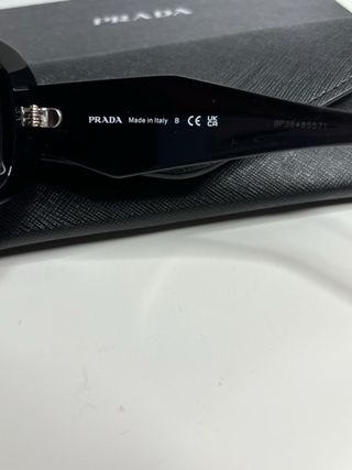 Occhiali Prada neri unisex nuovi