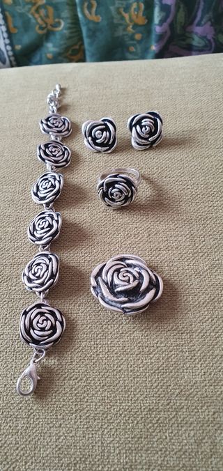 Juego Rosa - Pulsera, Aretes, Broche , vintage.