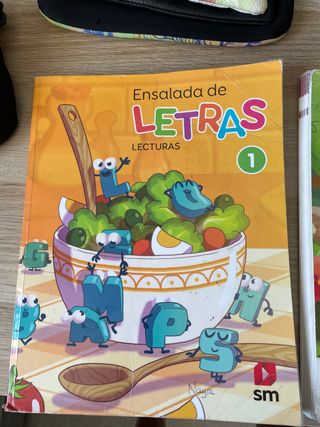 Lecturas: Ensalada de letras. 1 Primaria. Más S...