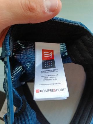 Gorra Compressport NUEVA azul