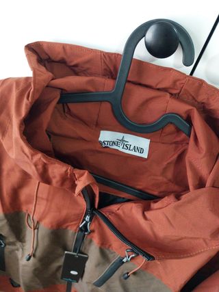 Chaqueta Stone Island marrón-naranja