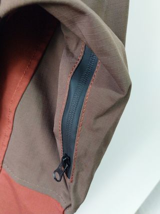 Chaqueta Stone Island marrón-naranja