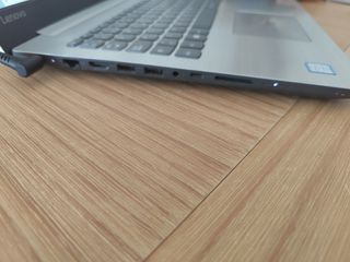 Portátil Lenovo Ideapad 330-15IKB Plata.
