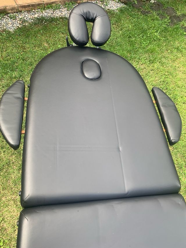 Mesa de masaje plegable.