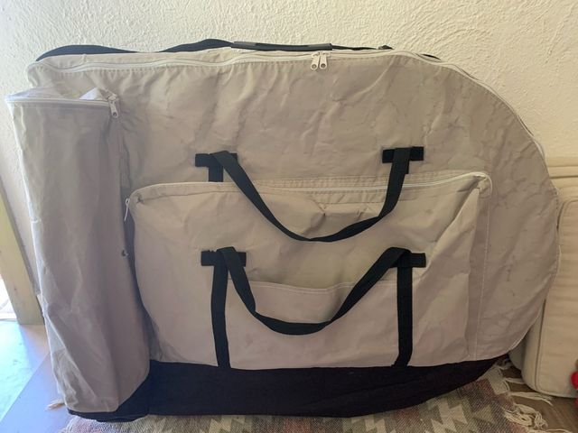 Mesa de masaje plegable.