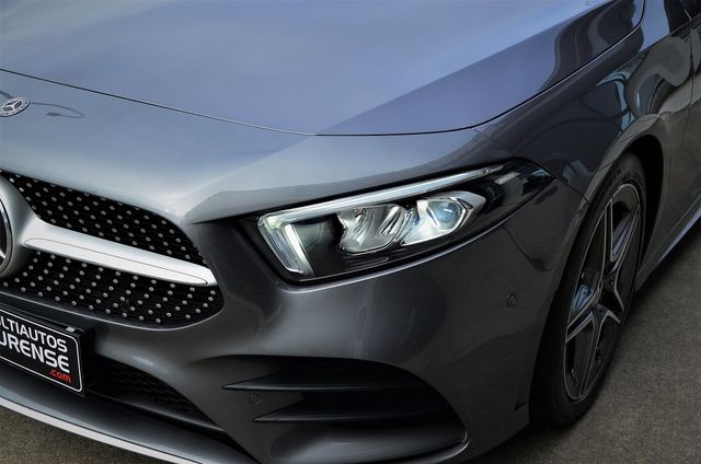 Mercedes Benz A200d AMG Line+Navegacion+Full Led