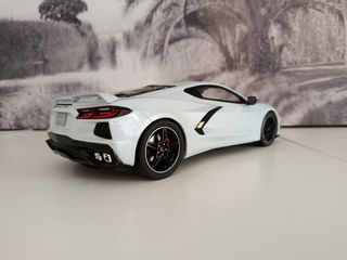 C8 Corvette 1/18 escala