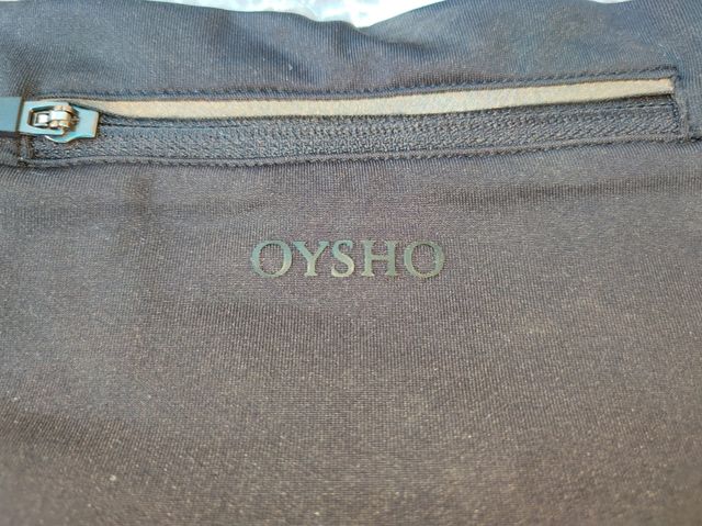 Shorts deportivos Oysho - negros