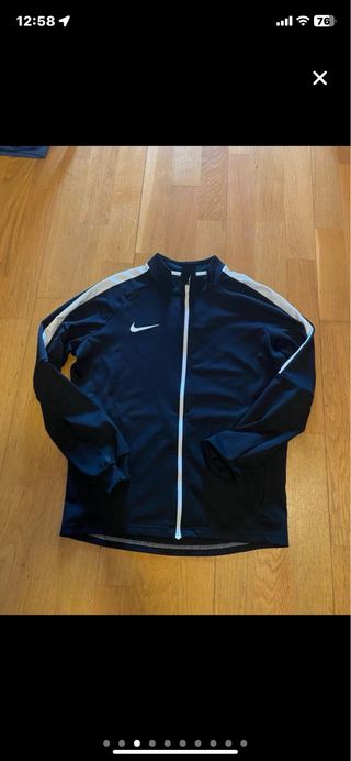 5 Sudaderas Nike - Negro & Gris