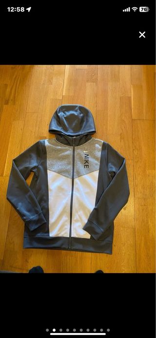 5 Sudaderas Nike - Negro & Gris