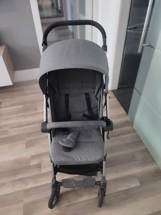 Carrito bebé ligero gris twistshake 