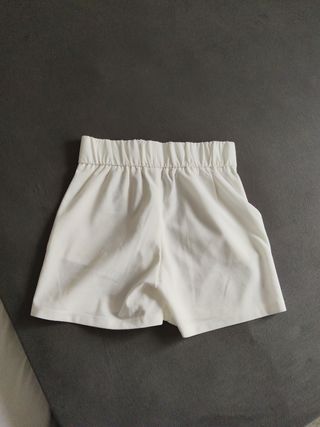 Shorts formales blancos