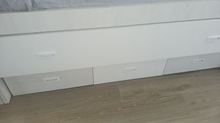 Cama blanca madera - 2 colchones y 3 cajones 