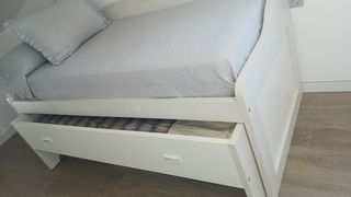 Cama blanca madera - 2 colchones y 3 cajones 
